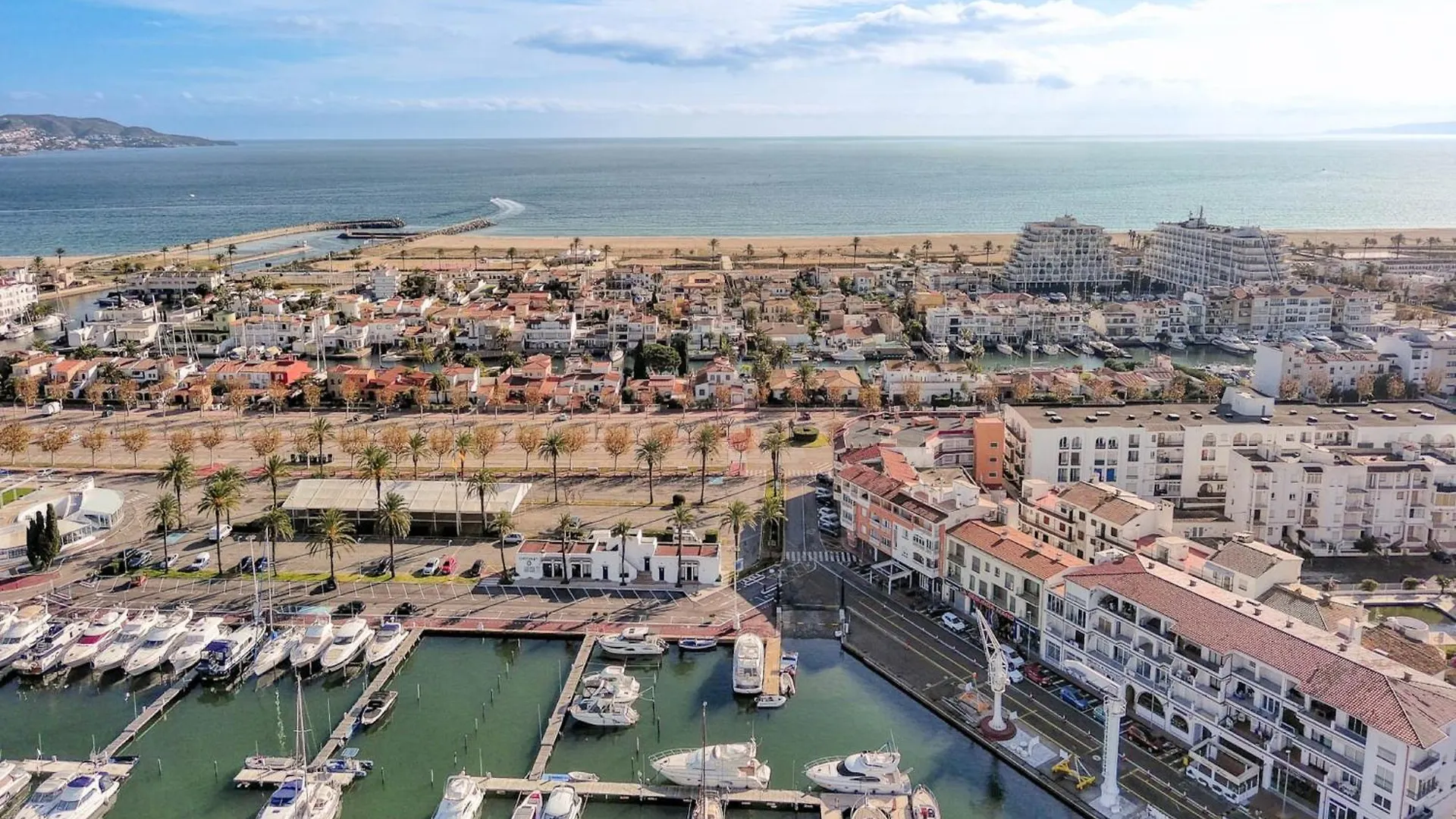 Nice Apartment With Wellness Empuriabrava