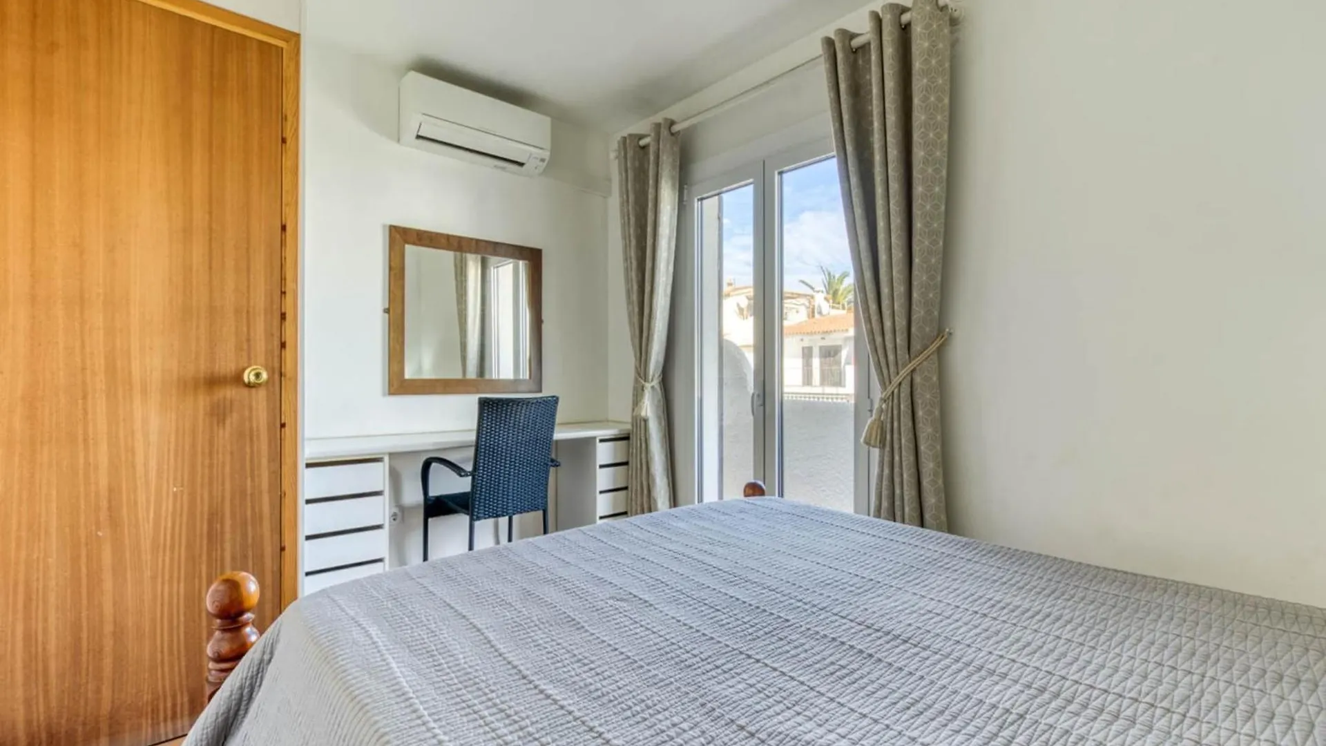 Nice Apartment With Wellness Empuriabrava Spain
