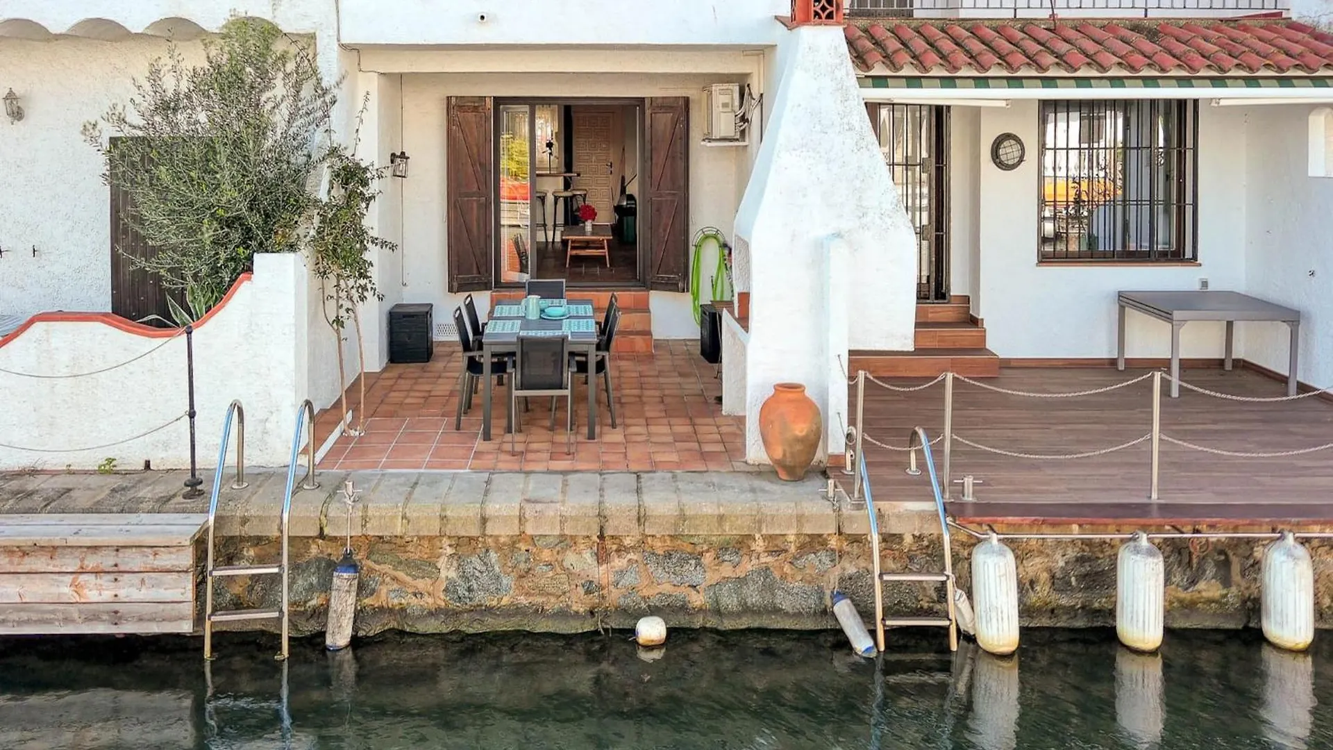 Nice Apartment With Wellness Empuriabrava