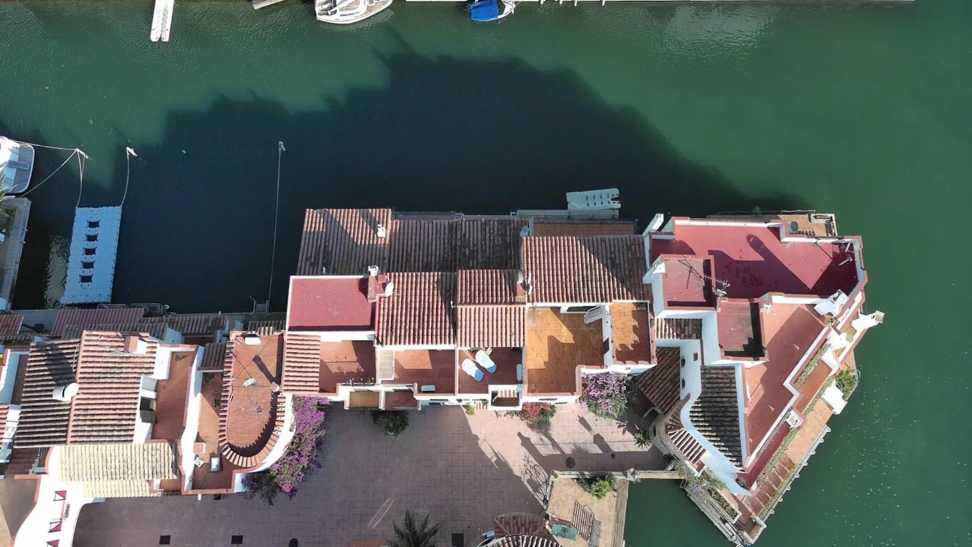 Nice Apartment With Wellness Empuriabrava 0*,