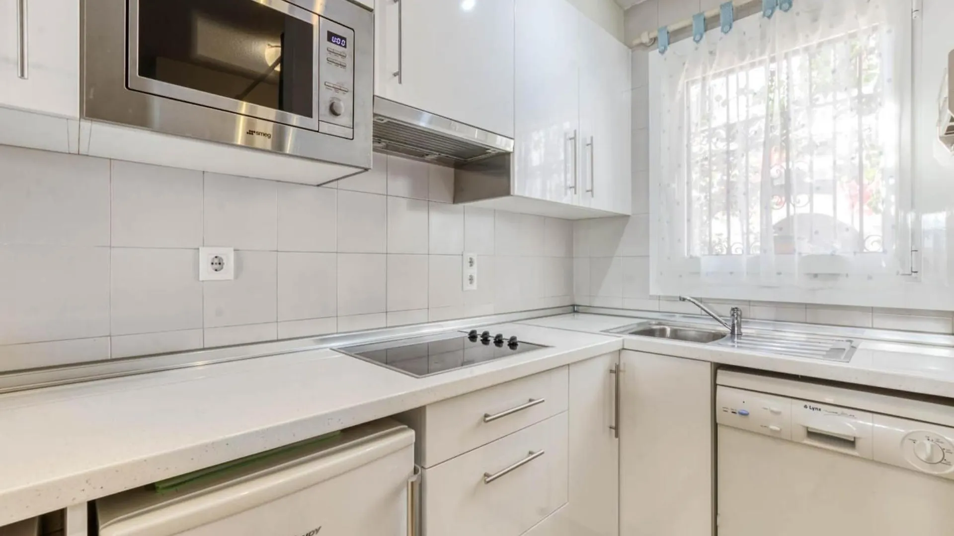 Nice Apartment With Wellness Empuriabrava