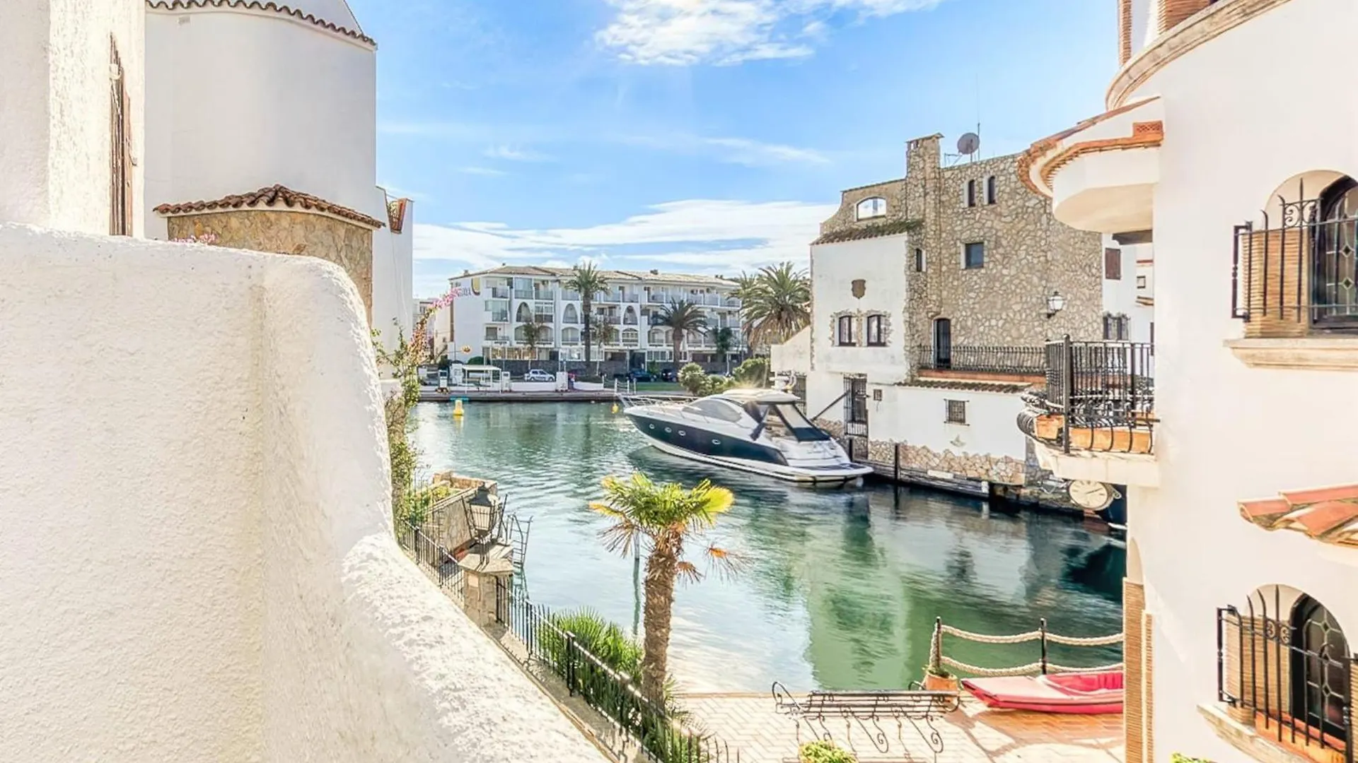 Nice Apartment With Wellness Empuriabrava Spain
