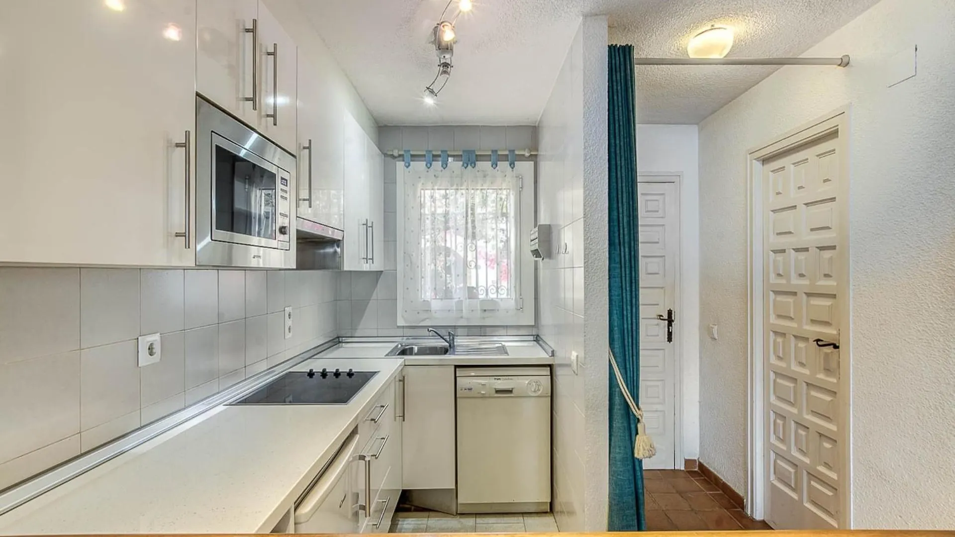 Nice Apartment With Wellness Empuriabrava