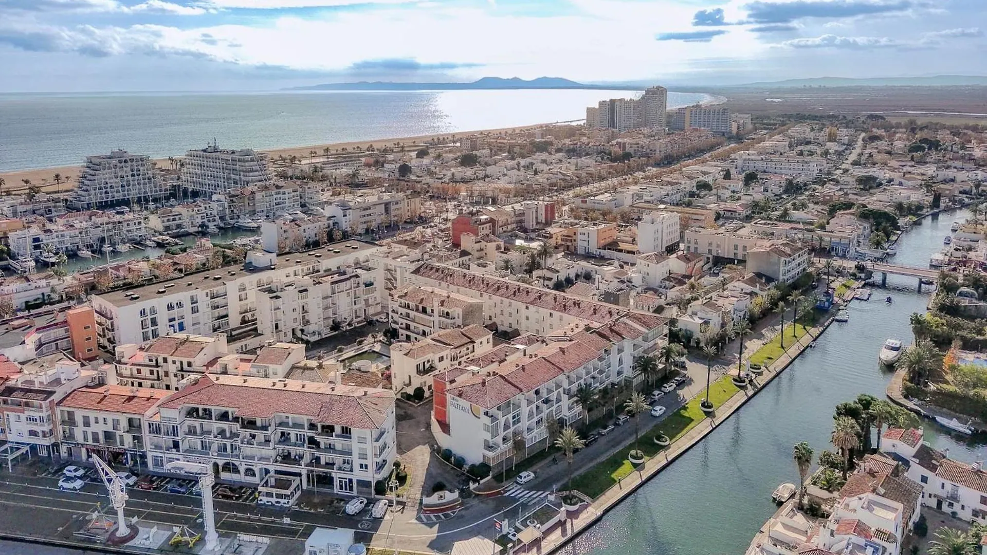 Nice Apartment With Wellness Empuriabrava
